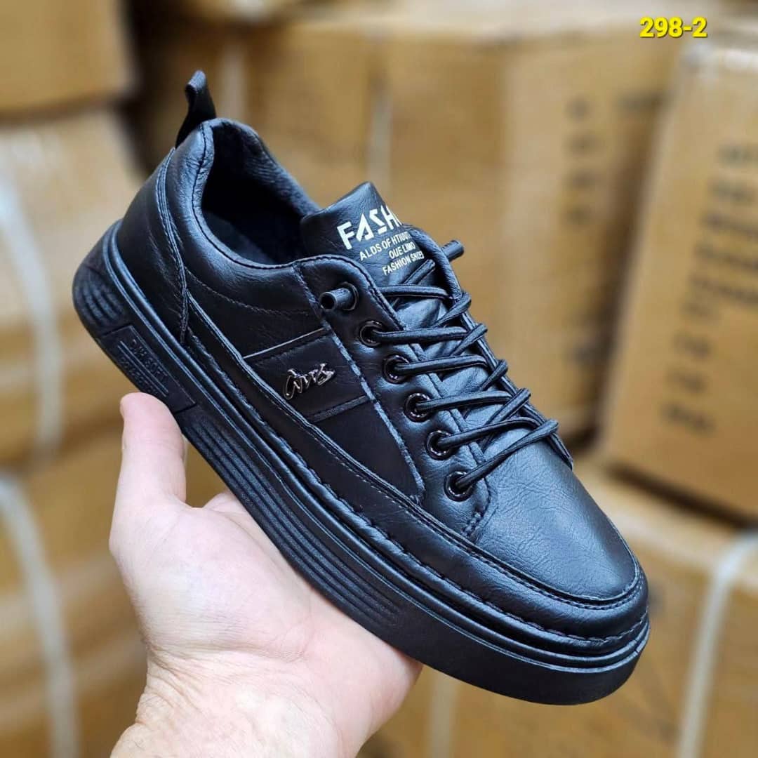 👟 حذاء رجالي مضاد للماء 💦 مريح وعصري ✌️ - Image 3