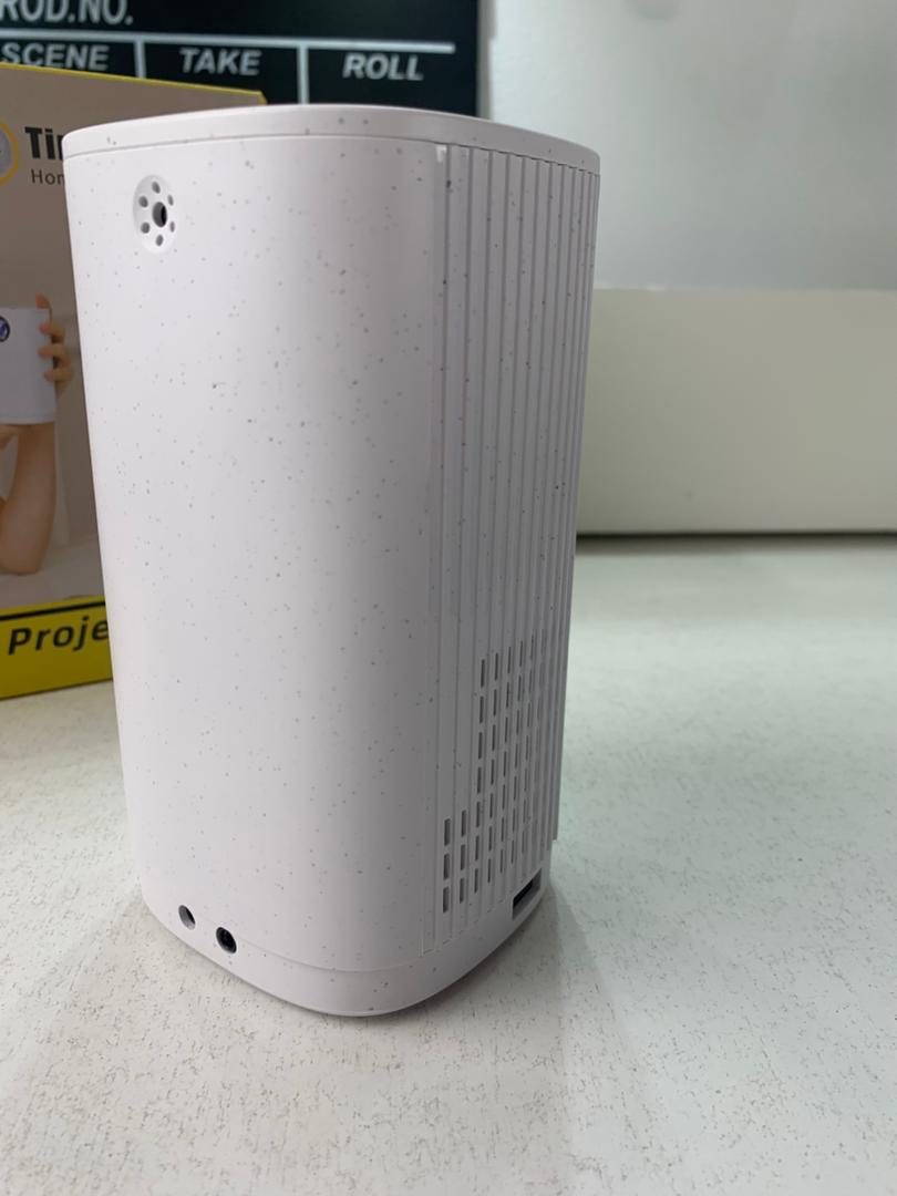 Mini Projecteur Portable à LED Sans Fil 1080p avec Haut Parleur - Image 3