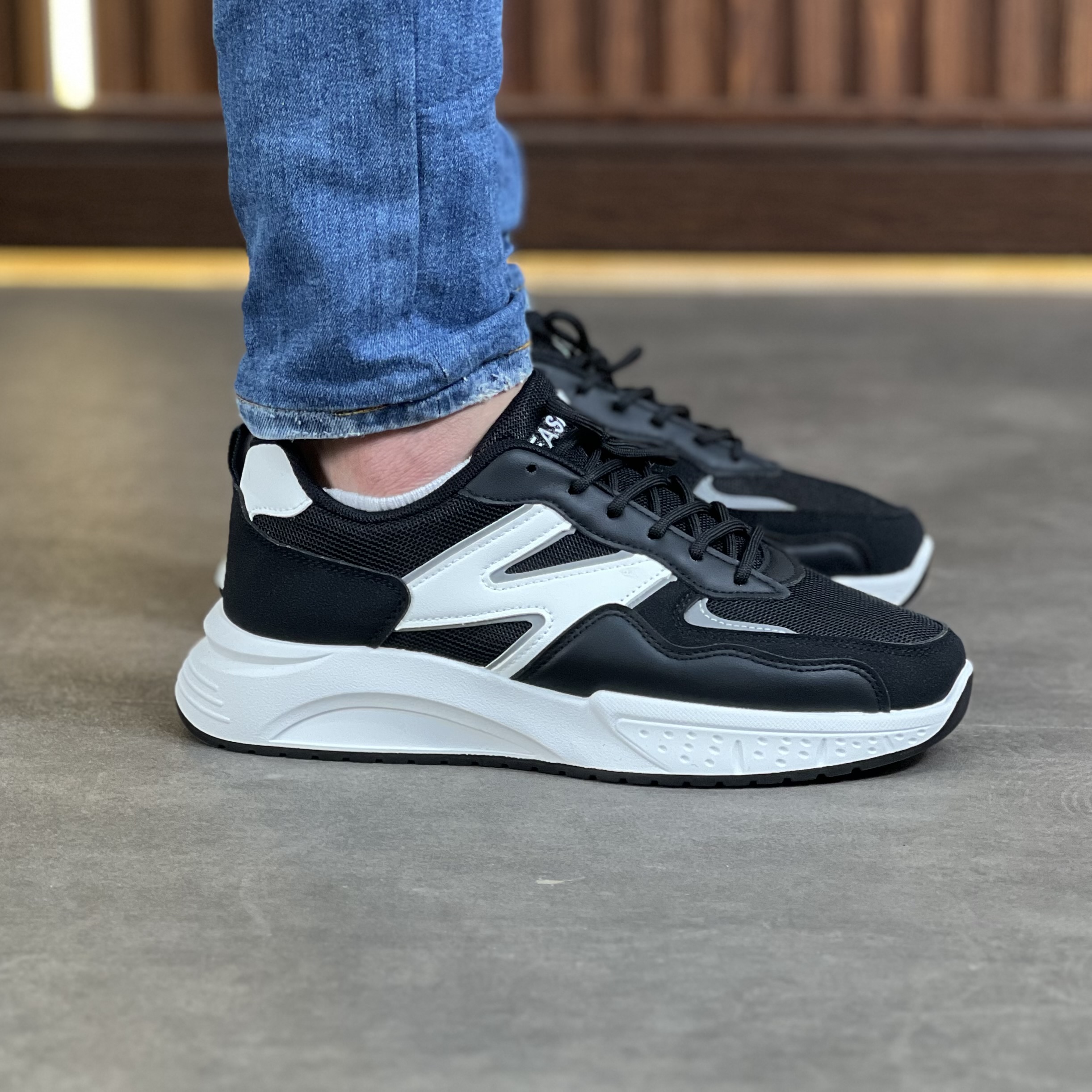 NEW BALANCE  - Image 7