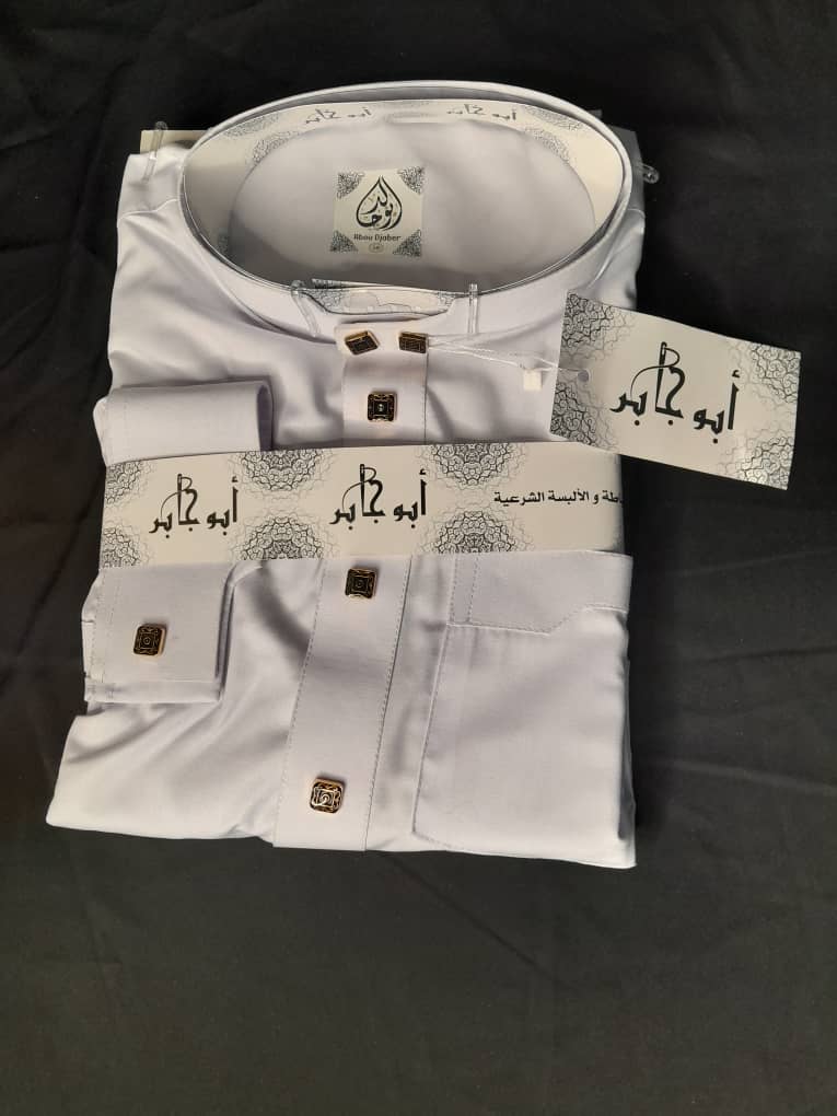 ثوب رجالي راقٍ بتصميم خليجي كلاسيكي – خامة فاخرة وقَصّة مميزة - Image 2