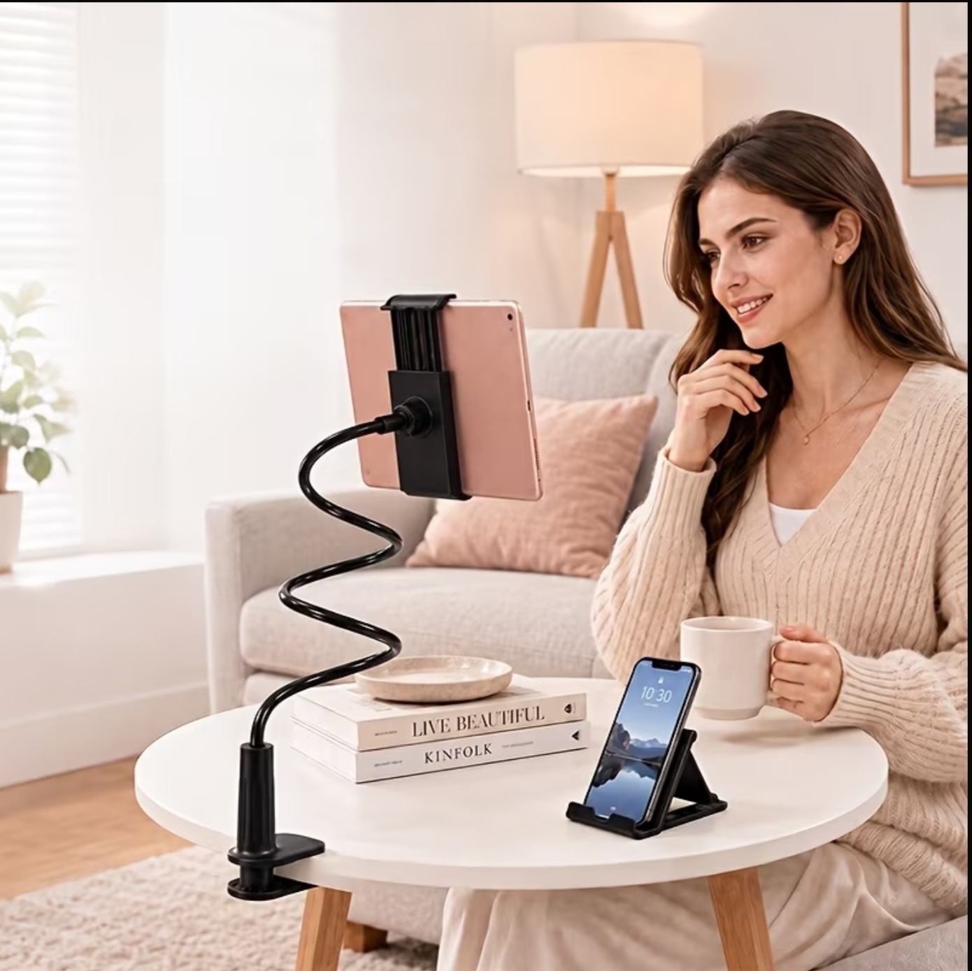 Support flexible Pour tablette et smart phone - حامل طابلات قابل لدوران 360° بذراع مرن وقاعدة تثبيت قوية، مناسب للمكتب والمنزل.